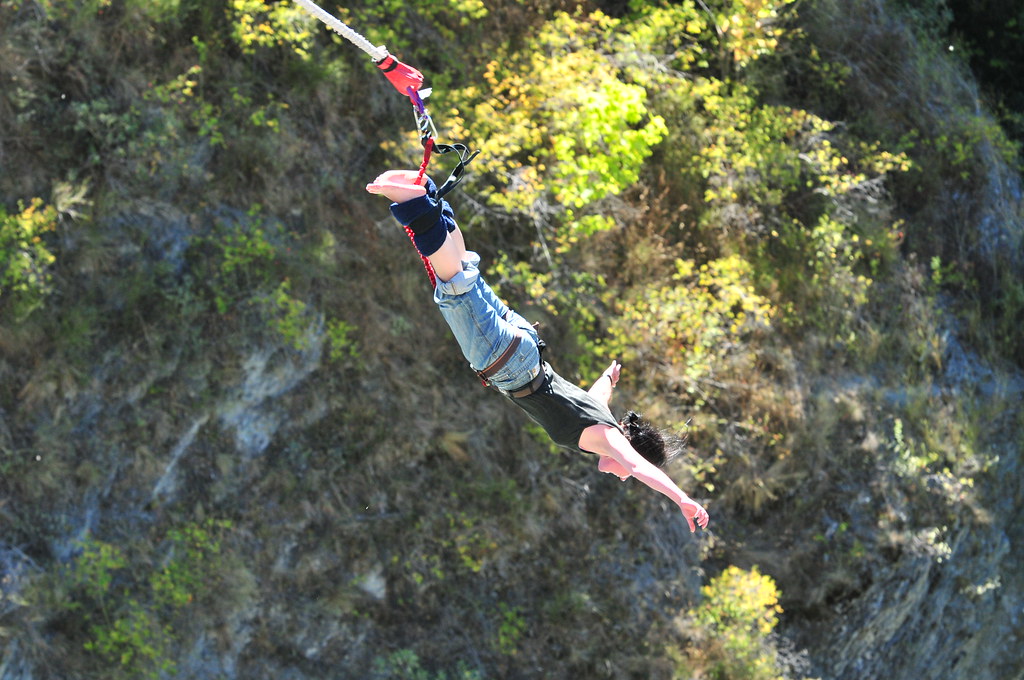 A man enjoying Bungee Jump
