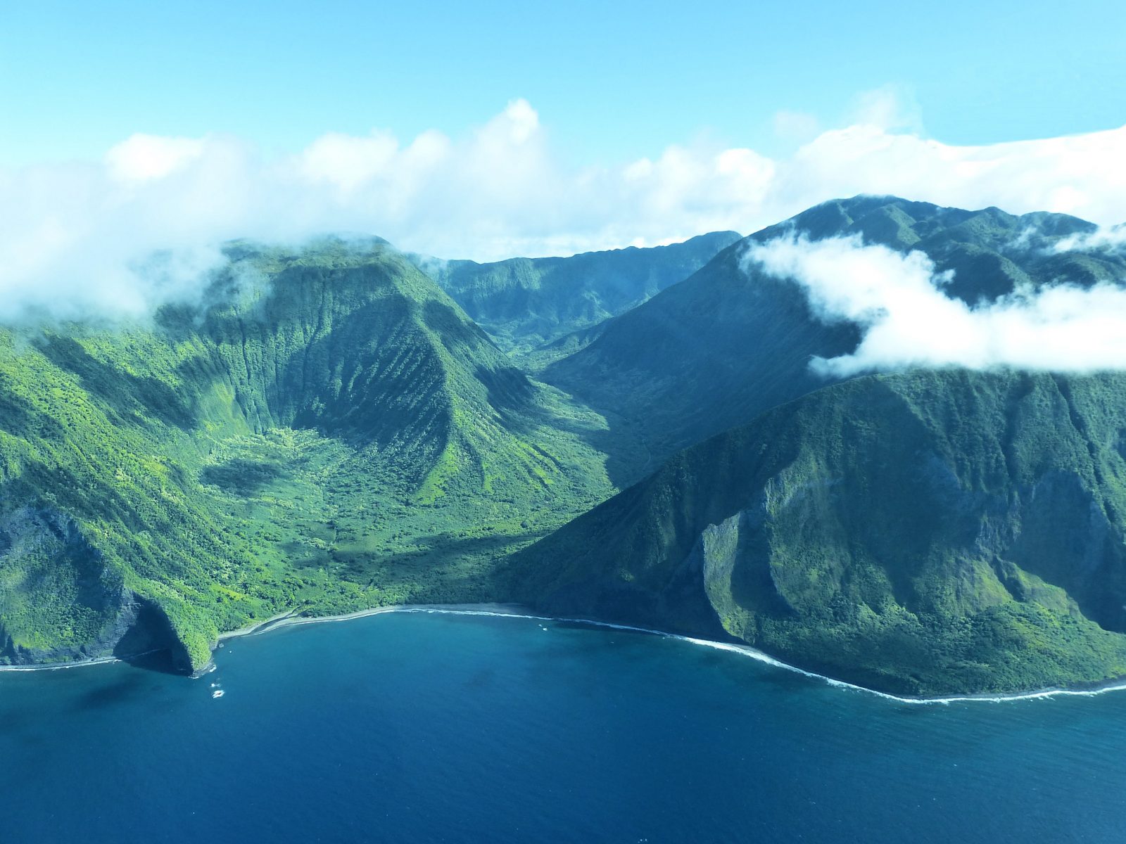 Molokai, Hawaii, ecotourism in the world.